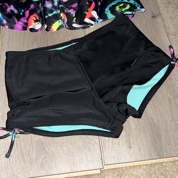 Tankini - Picture 3 of 3